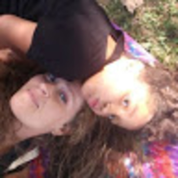 Meet your Posher, Jessica - Picture 1 of 1